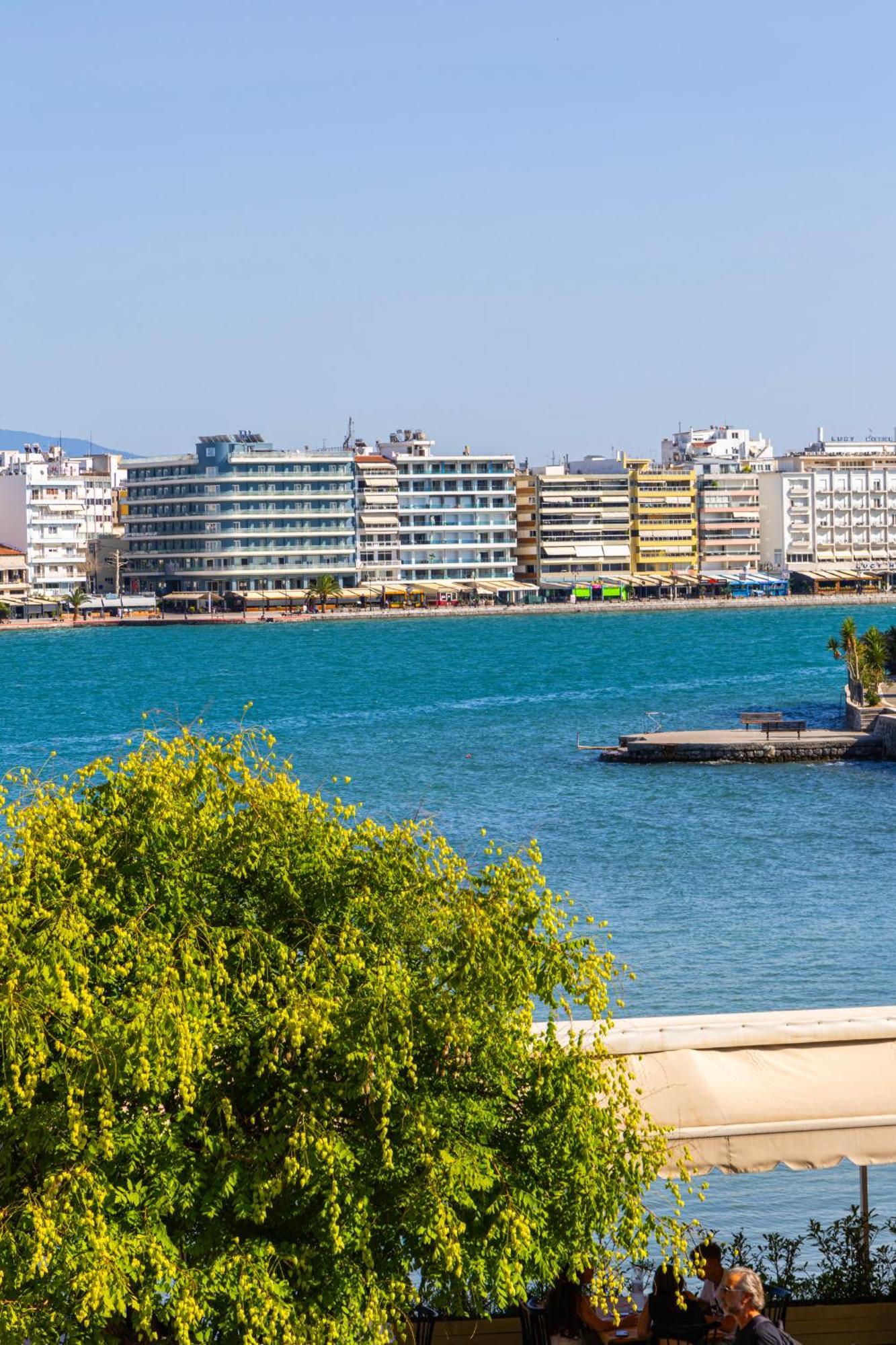 Luxury Apartment By The Sea- Euripus Strait Karababás Esterno foto