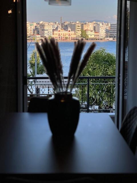 Luxury Apartment By The Sea- Euripus Strait Karababás Esterno foto