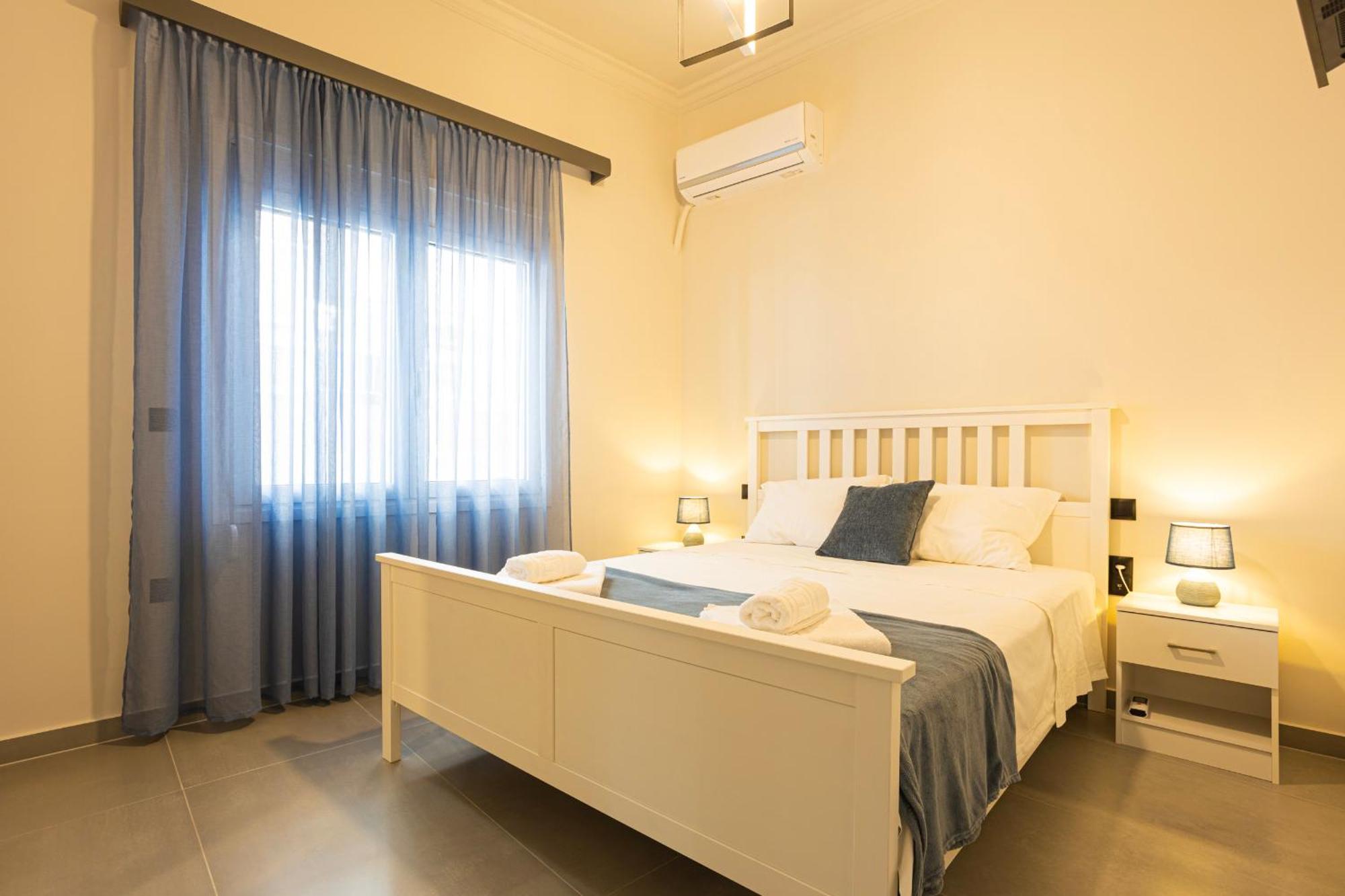 Luxury Apartment By The Sea- Euripus Strait Karababás Esterno foto